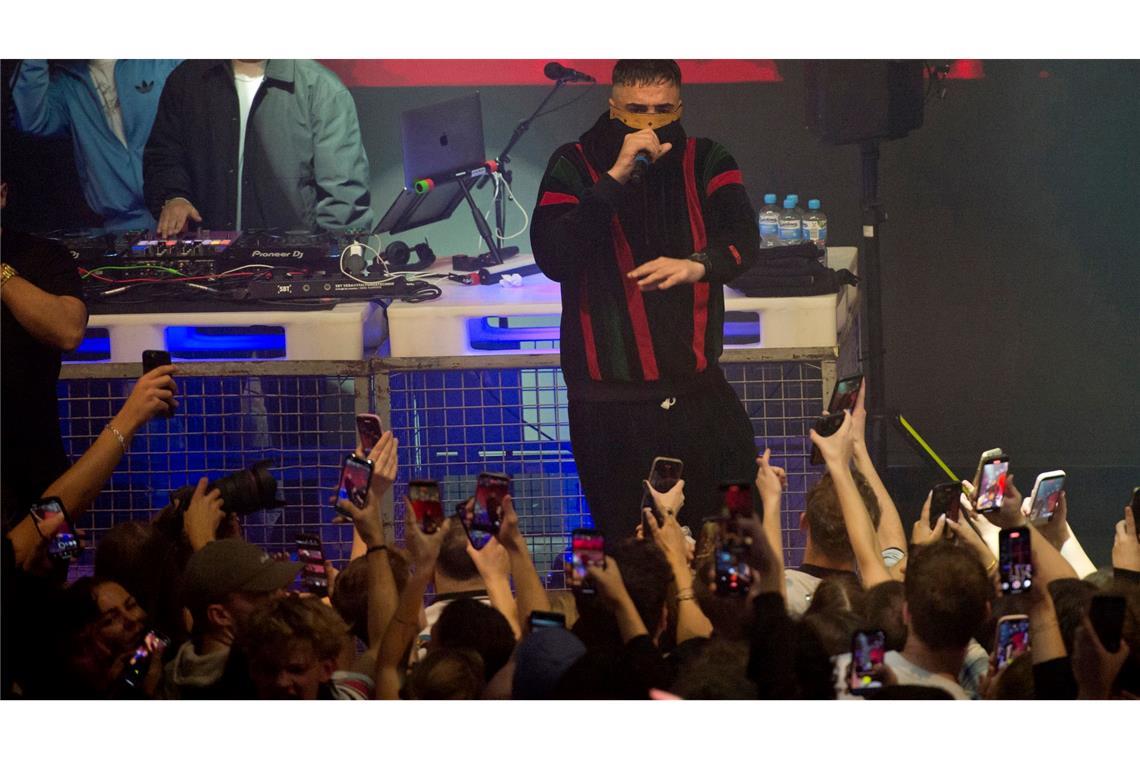 Haftbefehl spielte am Wochenende sein erstes Konzert nach dem Erscheinen der Netflix-Doku in Osnabrück.