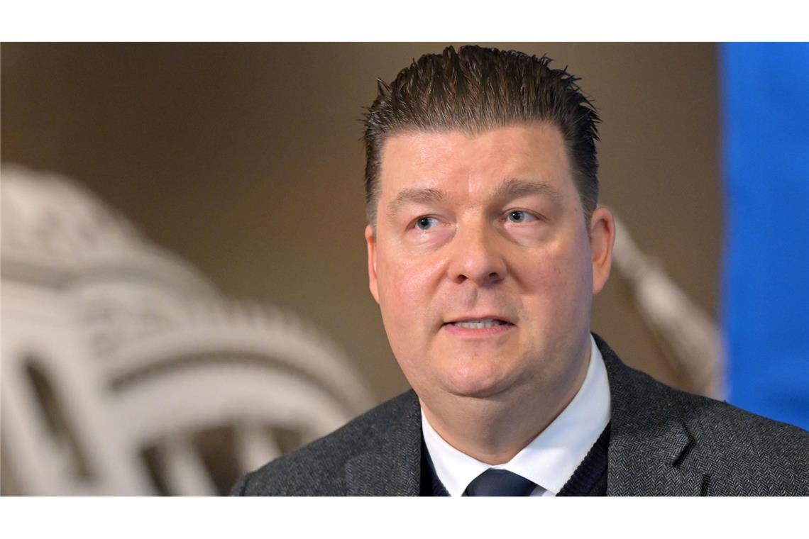 Wirtschaft bremst: Wer bekommt die 1.000-Euro-Prämie?