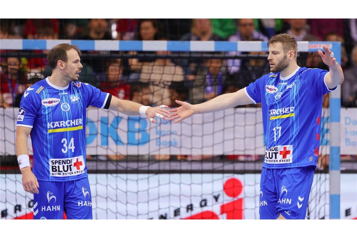 Max Häfner führt den TVB zum Zittersieg Hand in Hand zum Heimsieg: Kai Häfner (li.), Samuel Röthlisberger
