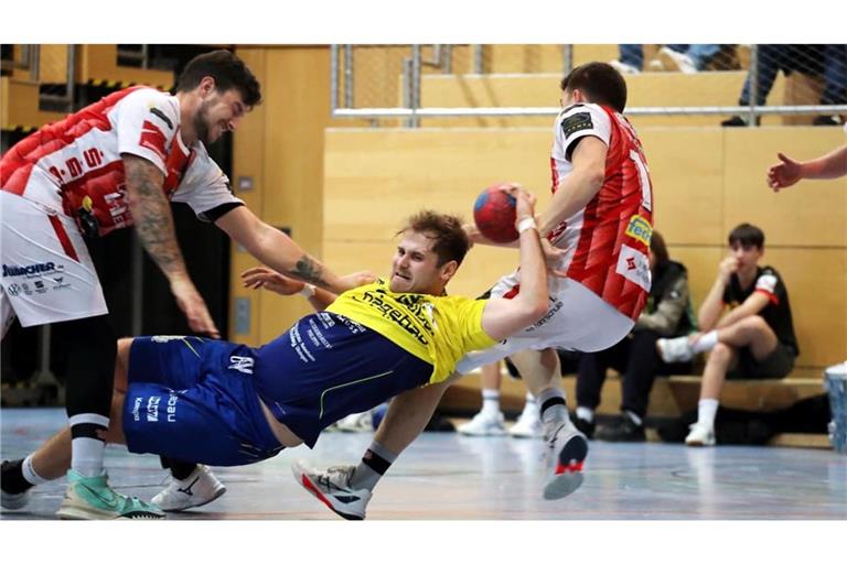 Handball ist ein hartes Geschäft: David Klatte, der frisch gewählte Kapitän des SV Leonberg-Eltingen (Mi./im Spiel gegen HTV Meissenheim), fällt nach einer Schulter-OP aus und fehlt wohl bis Ende des Jahres.