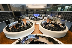 Handelsraum der Frankfurter Börse: Die Dividenden für Aktionäre werden dieses Jahr steigen. (Archivbild)