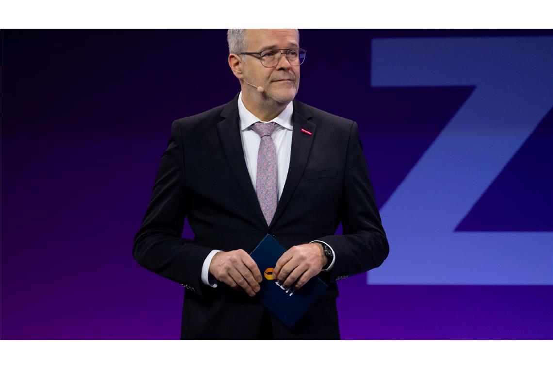 Handwerkermangel trotz Wirtschaftskrise - auch Chefs gesucht Handwerkspräsident Jörg Dittrich bei der Eröffnung der Münchner Handwerksmesse