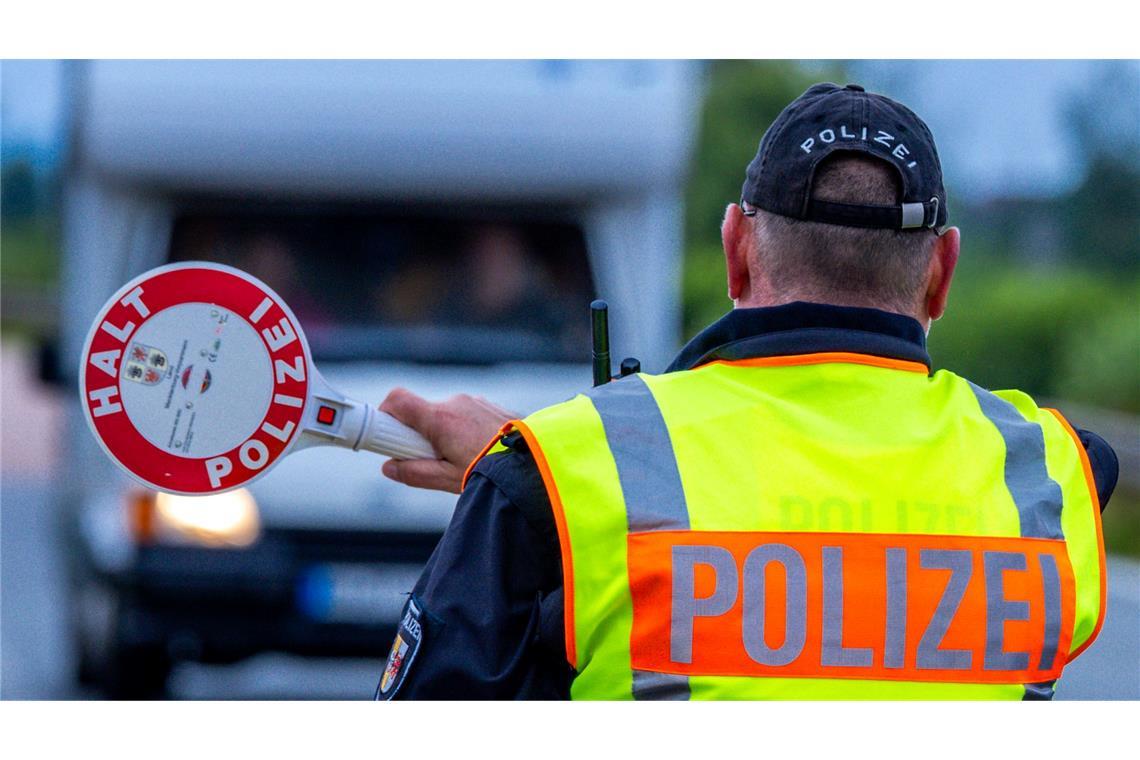 Unfallforscherin: "Verkehrstote gehen uns alle an" Hart aber gerecht: Punkte in Flensburg sollen für mehr Sicherheit im Straßenverkehr sorgen. (Archivbild)