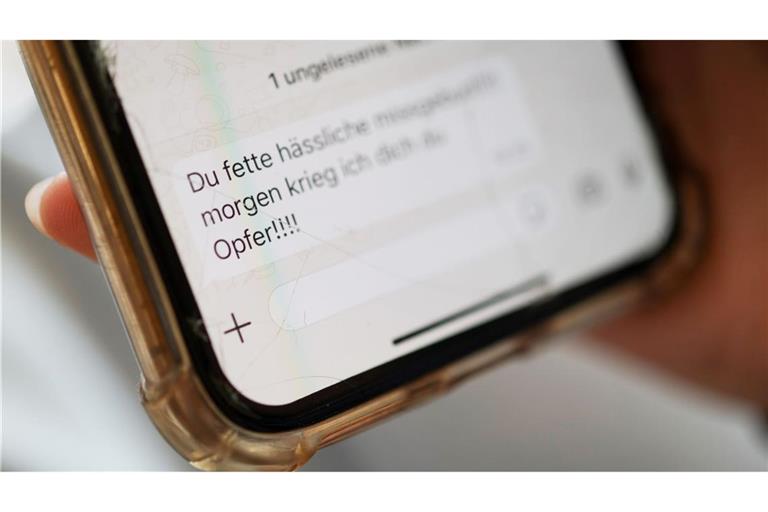 Hassbotschaften und Demütigungen können für die Betroffenen massive Folgen haben. (Symbolbild)