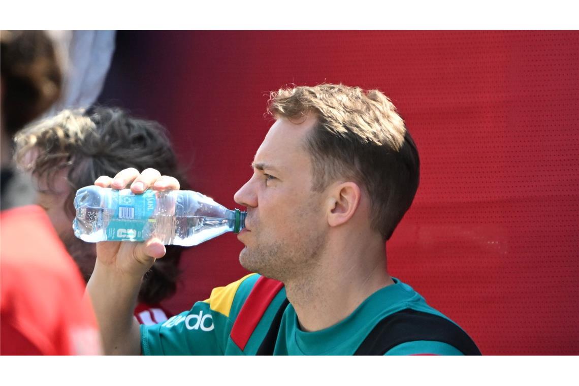 Hat auch ohne Einsatz Durst: Fußball-Nationaltorhüter Manuel Neuer.