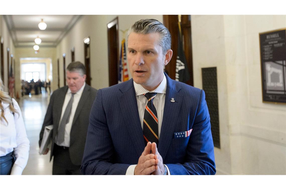 Unter Druck: Trumps Kandidat fürs Pentagon kämpft um Stimmen Hegseth: "Wir werden kämpfen wie die Hölle."