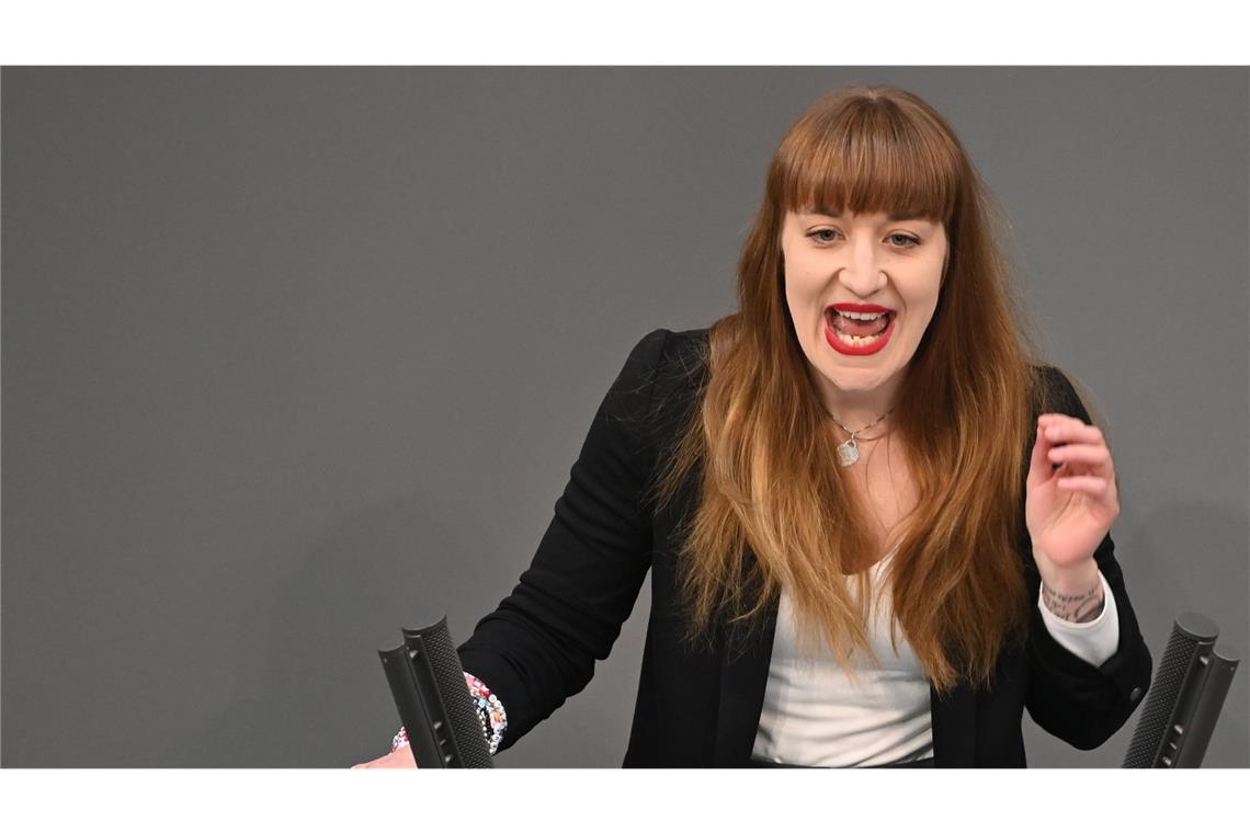 Linke über 5 Prozent – andere für Junge „nicht sexy“ Heidi Reichinnek ist in den Sozialen Medien sehr präsent.