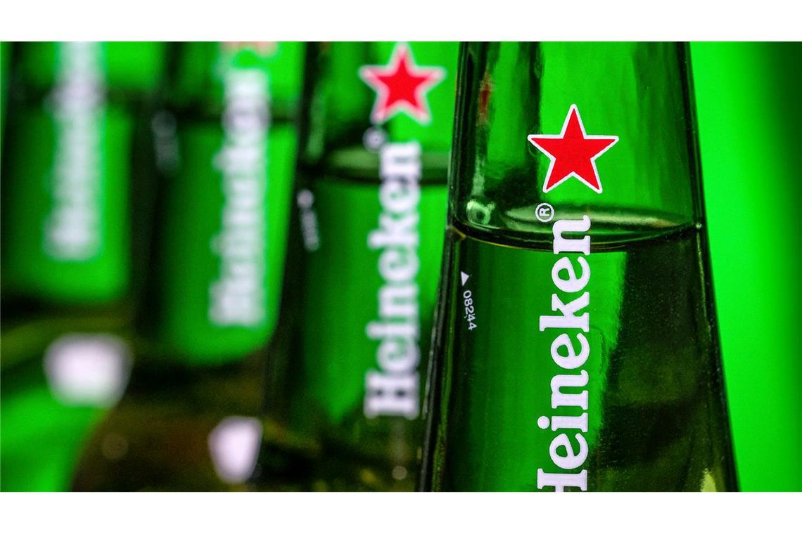 Heineken will nach eigenen Angaben jährlich 400 bis 500 Millionen Euro sparen.