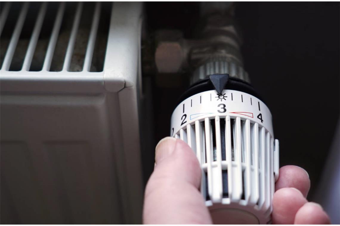 Heizkörperventilatoren können die Effizienz der Heizung steigern, indem sie die Konvektion verbessern und so die Wärme besser im Raum verteilen. Was man wissen sollte.