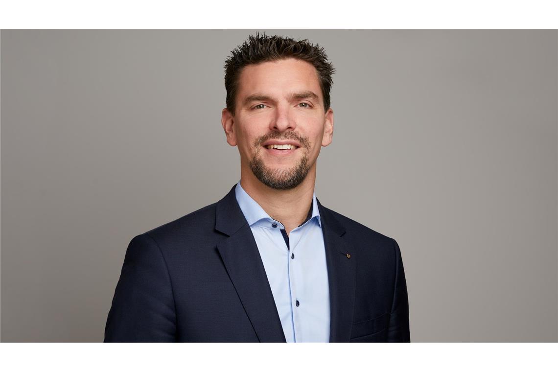 Henner Pasch hatte den Wehrdienst verweigert, heute sieht er das anders.