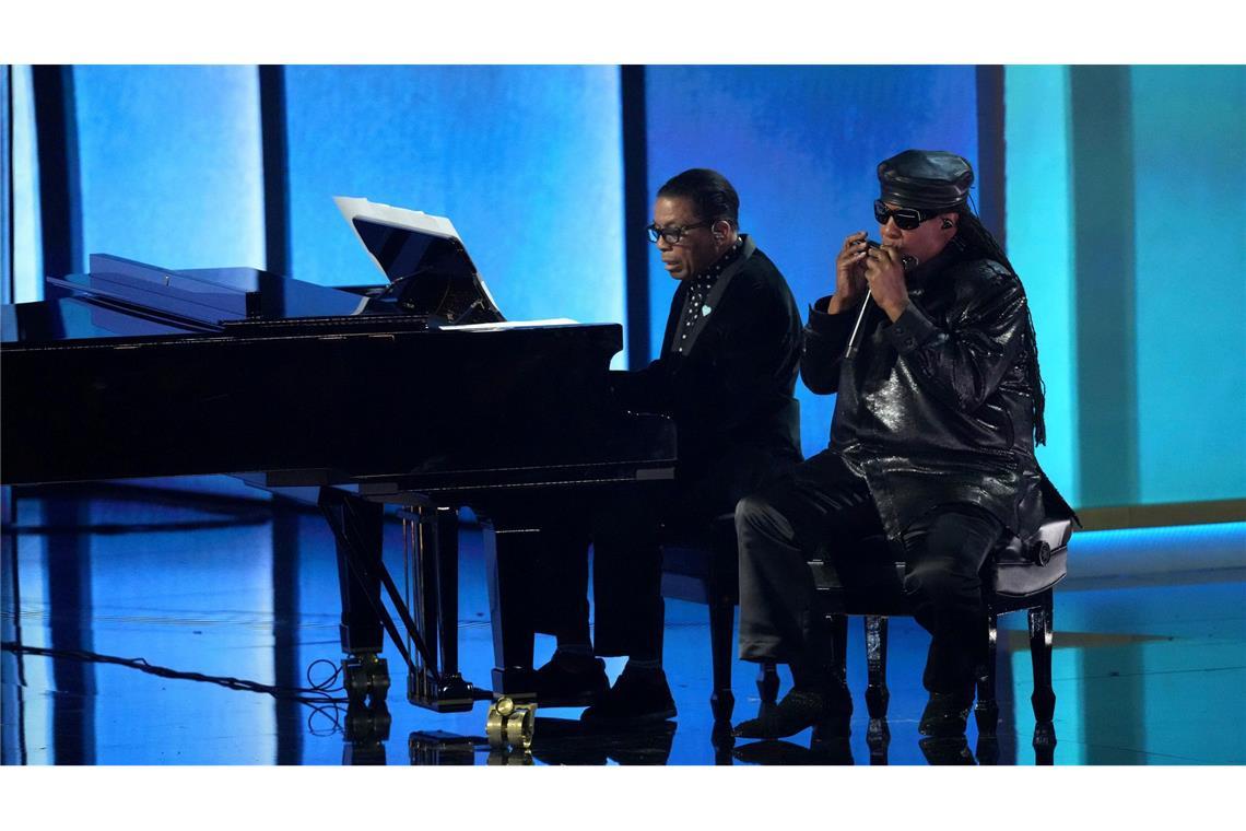 Beyoncé schreibt Musikgeschichte – schon wieder Herbie Hancock und Stevie Wonder berührten die Zuschauer.