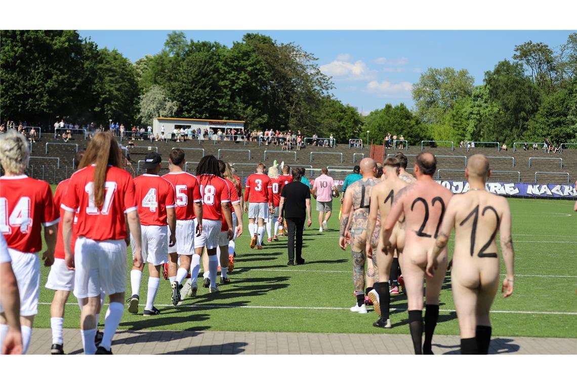 Hier spielt die "Nacktionalmannschaft".
