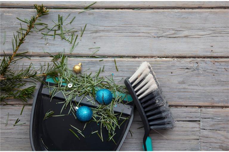 Hier zeigen wir Ihnen 4 Möglichkeiten, wie die Entsorgung Ihres Weihnachtsbaumes nadelfrei funktionieren kann.
