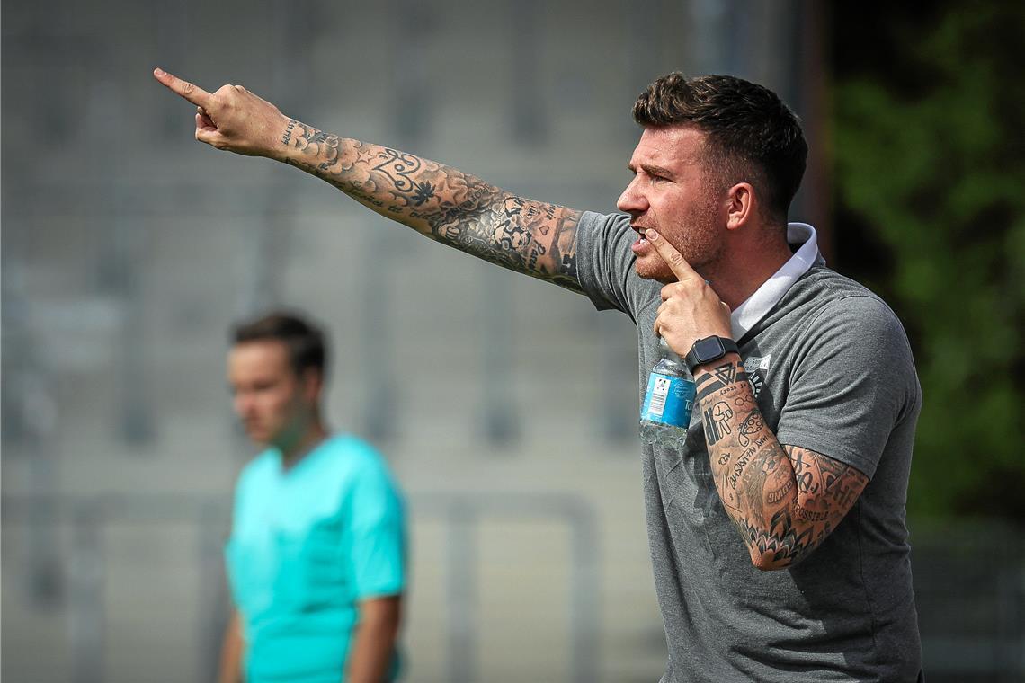 SG Sonnenhof Großaspach: Der nächste Versuch Hoch soll es gehen für Trainer Pascal Reinhardt und seine Elf. Die Rückkehr in die Regionalliga bleibt bei dem Verein aus dem Fautenhau das große Ziel. Foto: Alexander Becher