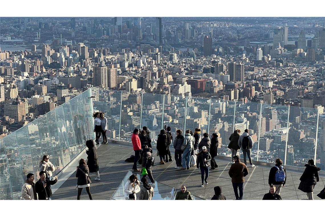 Teure beste Aussicht - New Yorks Wolkenkratzer im Wettbewerb Hoch über dem Häusermeer.