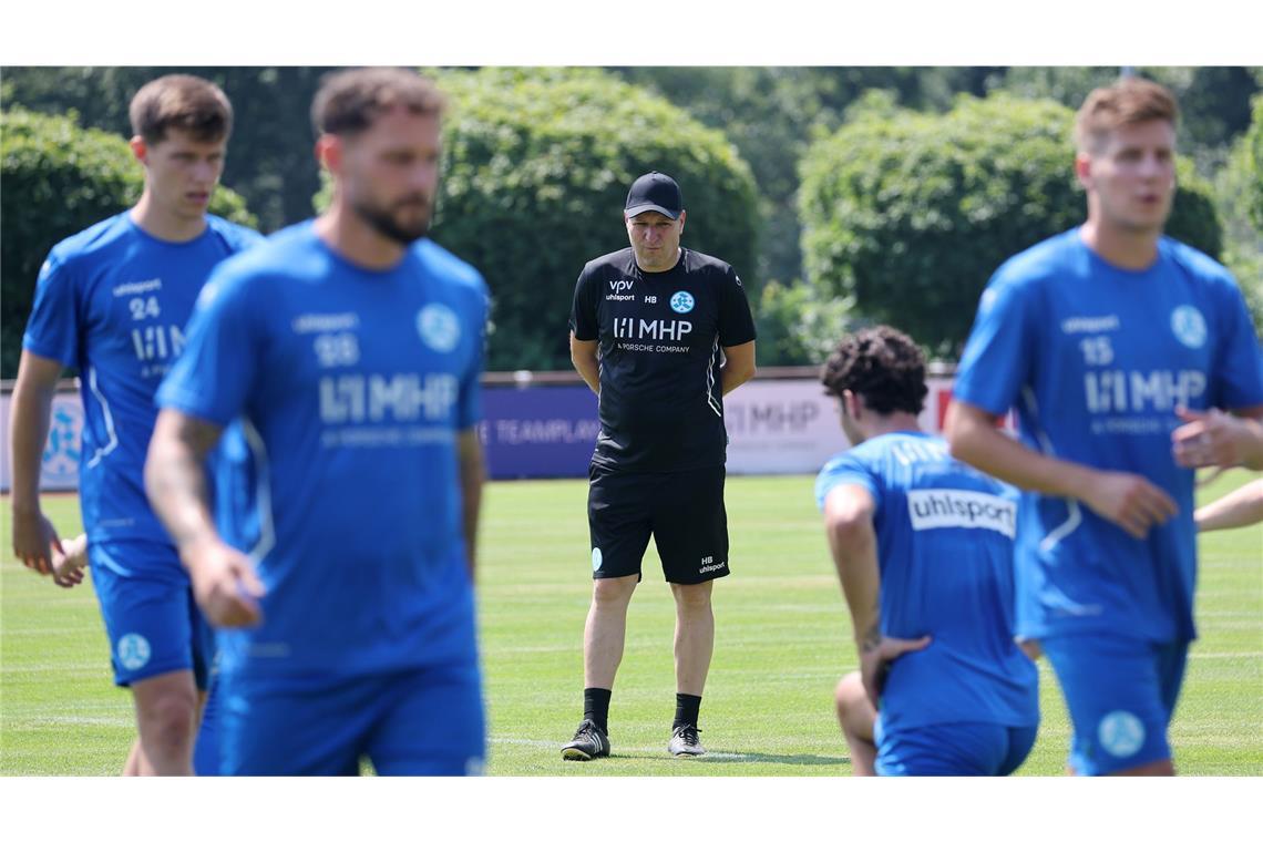 So lief der Trainingsstart bei den Blauen – das sind die Bilder