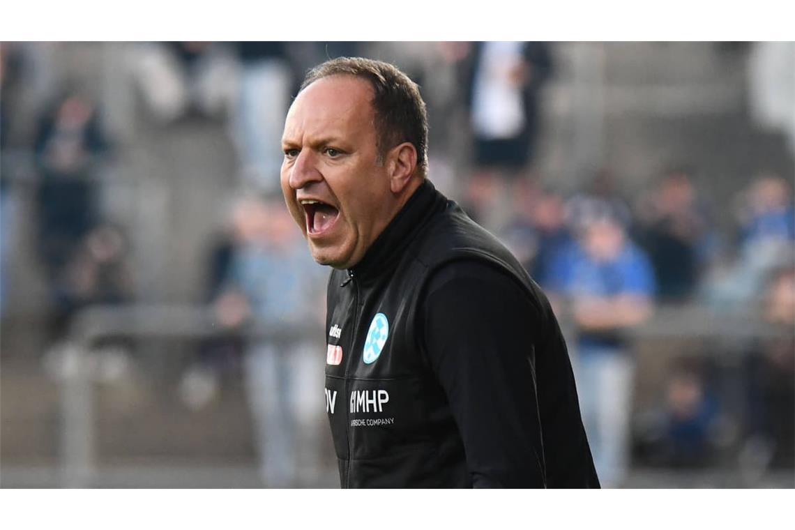 Holger Bachthaler war mit dem Auftritt seiner Kickers in Mannheim nicht zufrieden.