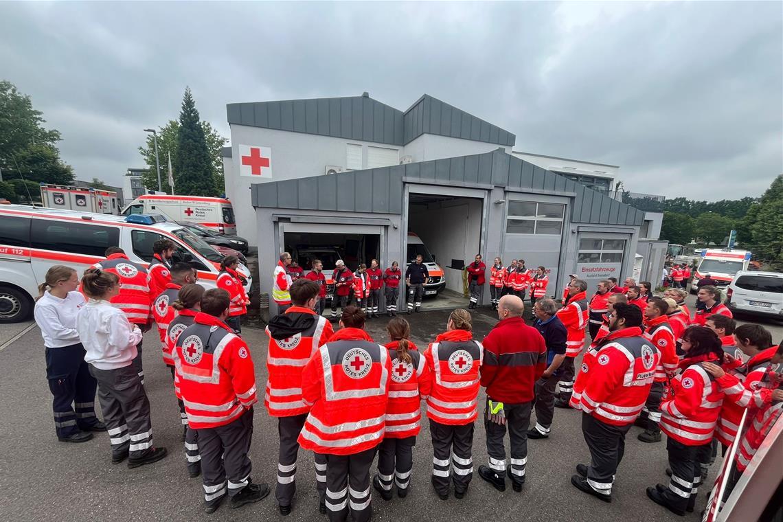 Hunderte Einsatzkräfte von DRK, Feuerwehr und weiteren Organisationen waren während des Hochwassers Anfang Juni 2024 im Dauereinsatz. Foto: DRK Rems-Murr