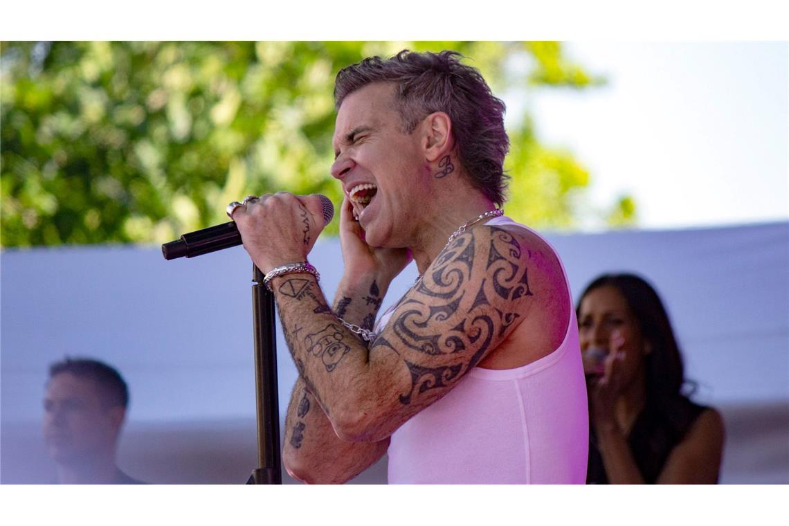 Robbie Williams singt neue FIFA-Hymne "Ich freue mich schon jetzt darauf, diesen Song in den kommenden Jahren bei einigen meiner Lieblingsturniere live zu performen", sagt Robbie Williams über die Fifa-Hymne "Desire". (Archivbild)