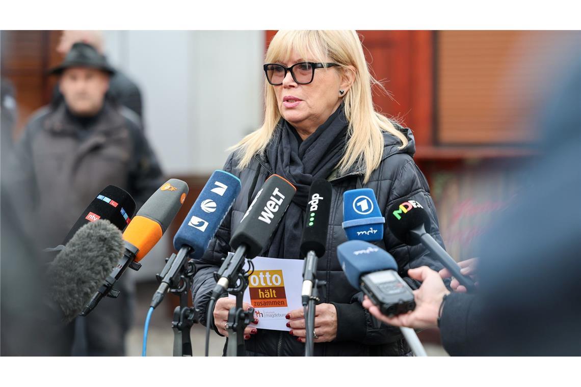 "Ich gehe davon aus, dass wir es hinbekommen, den Weihnachtsmarkt zu eröffnen", sagte die Oberbürgermeisterin.