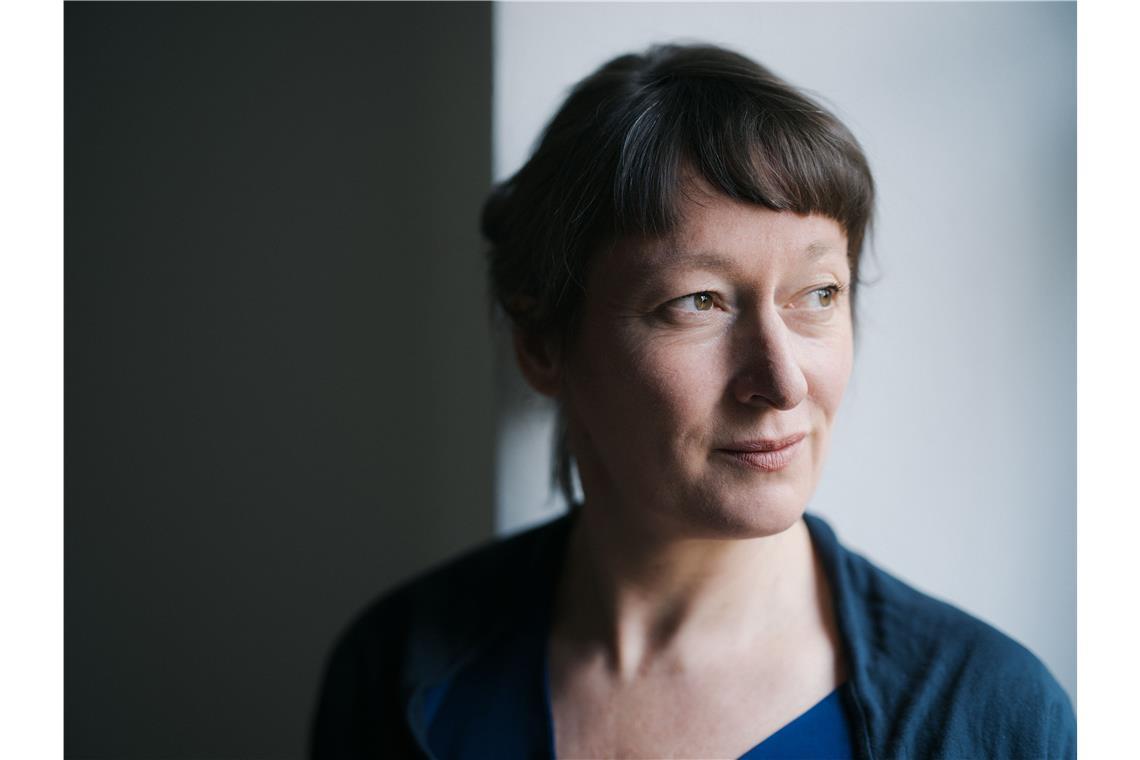 „Ich hoffe, dass wir in Stuttgart Orte schaffen, an denen verschiedene Menschen zusammenkommen, die Kunst und Comics machen, erforschen, lesen und über sie nachdenken“, sagt Deutschlands erste Comicprofessorin Barbara Yelin.