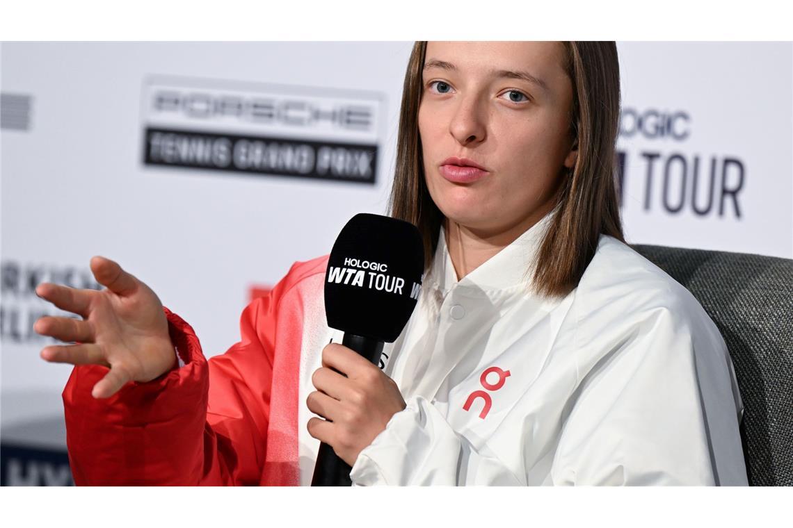 Stalking im Tennis - Wenn die Stars weinen Iga Swiatek tritt als Titel-Mitfavoritin in Stuttgart an.