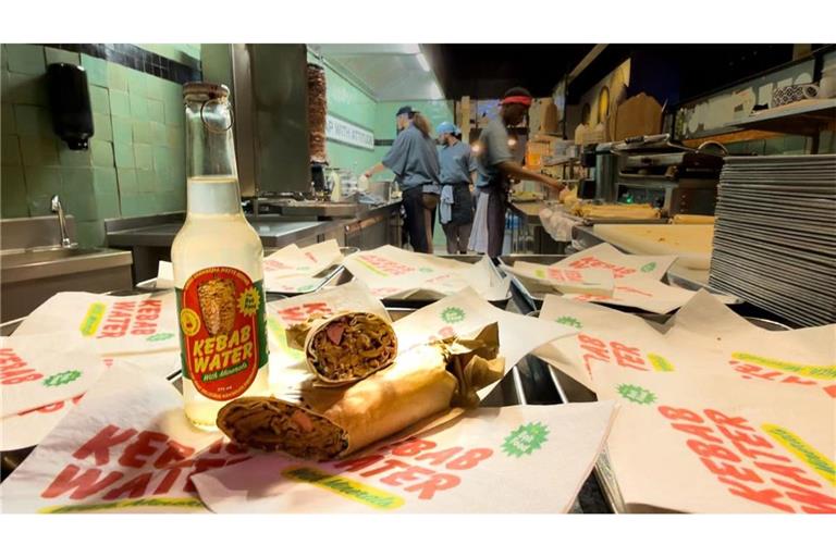 Igitt oder originell? Ein Berliner Dönerladen stellte „Kebab Water“ vor.