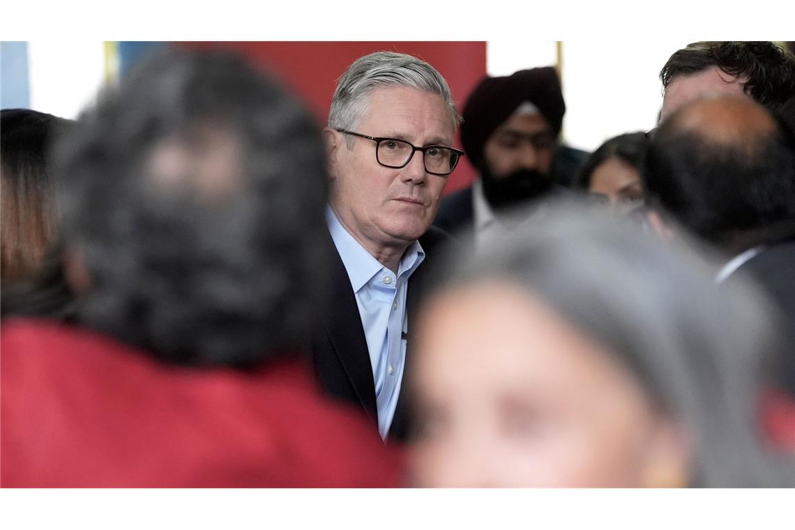 Im Abseits: Der britische Premierminister Starmer steht massiv unter Druck.