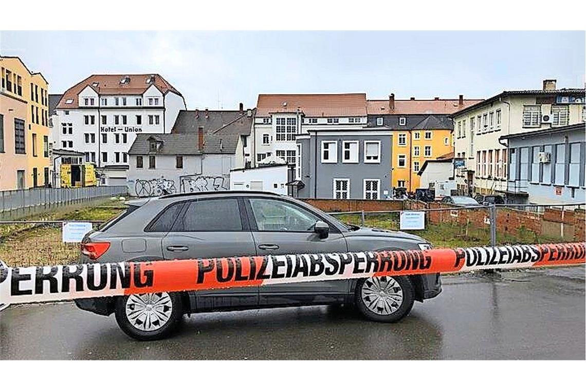 Polizei nimmt Verdächtigen fest Im Bahnhofsviertel von Offenburg wurde eine Frau aus dem Elsass auf offener Straße getötet.