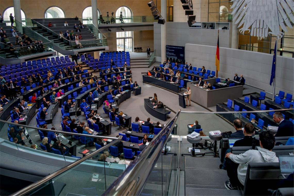 Wann ist die Abstimmung über das Sondervermögen? Im Bundestag wird heute über eine Grundgesetzänderung abgestimmt.