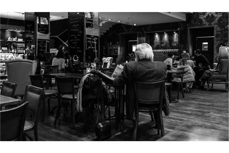 Im Café sind die Gespräche an den Nebentischen manchmal nicht zu überhören.