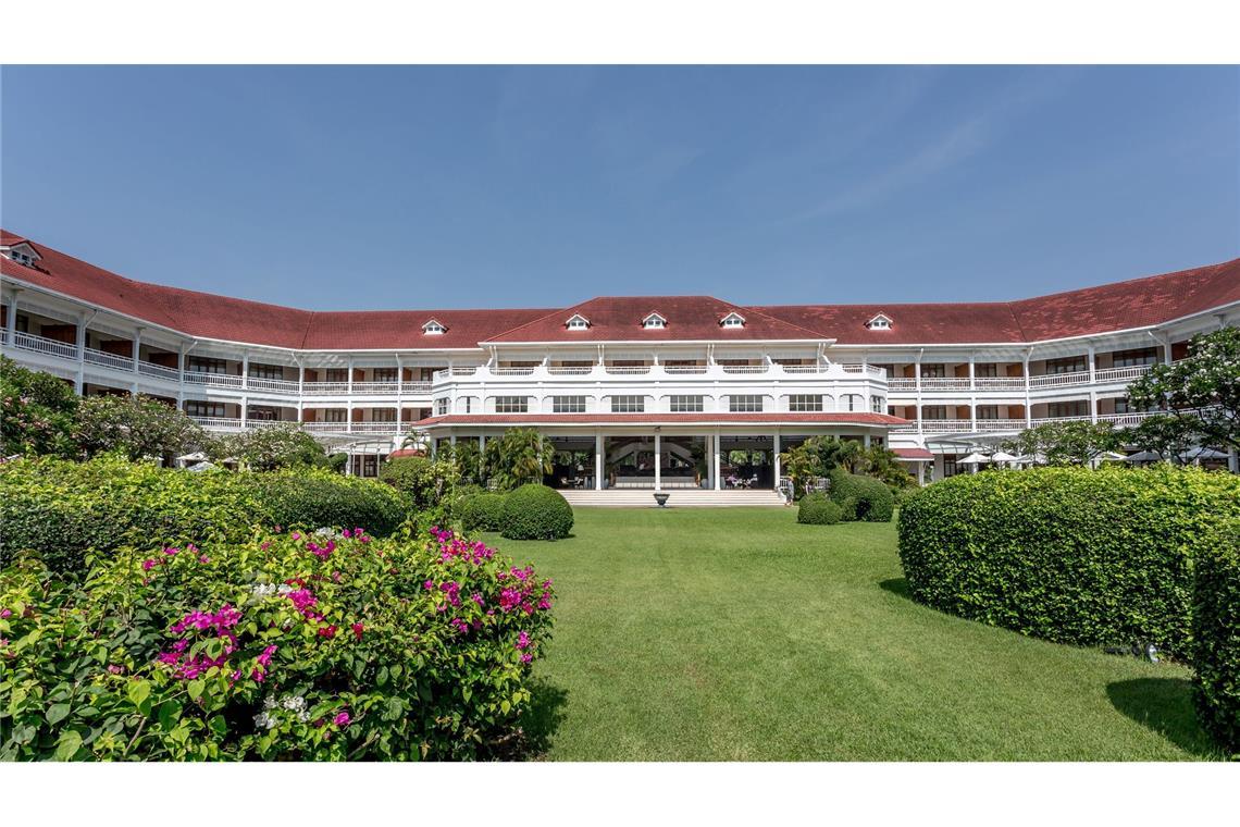 Filmreif: Thailands Traumkulissen locken Hollywood Im Centara Grand Beach Resort & Villas Hua Hin wurden Teile des Oscar-prämierten Dramas "The Killing Fields - Schreiendes Land" von 1984 gedreht.