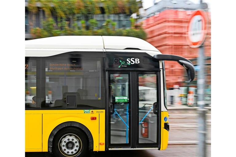 Im Durchschnitt werde nicht einmal ein Ticket pro Fahrt direkt beim Fahrpersonal verkauft, sagen die SSB.