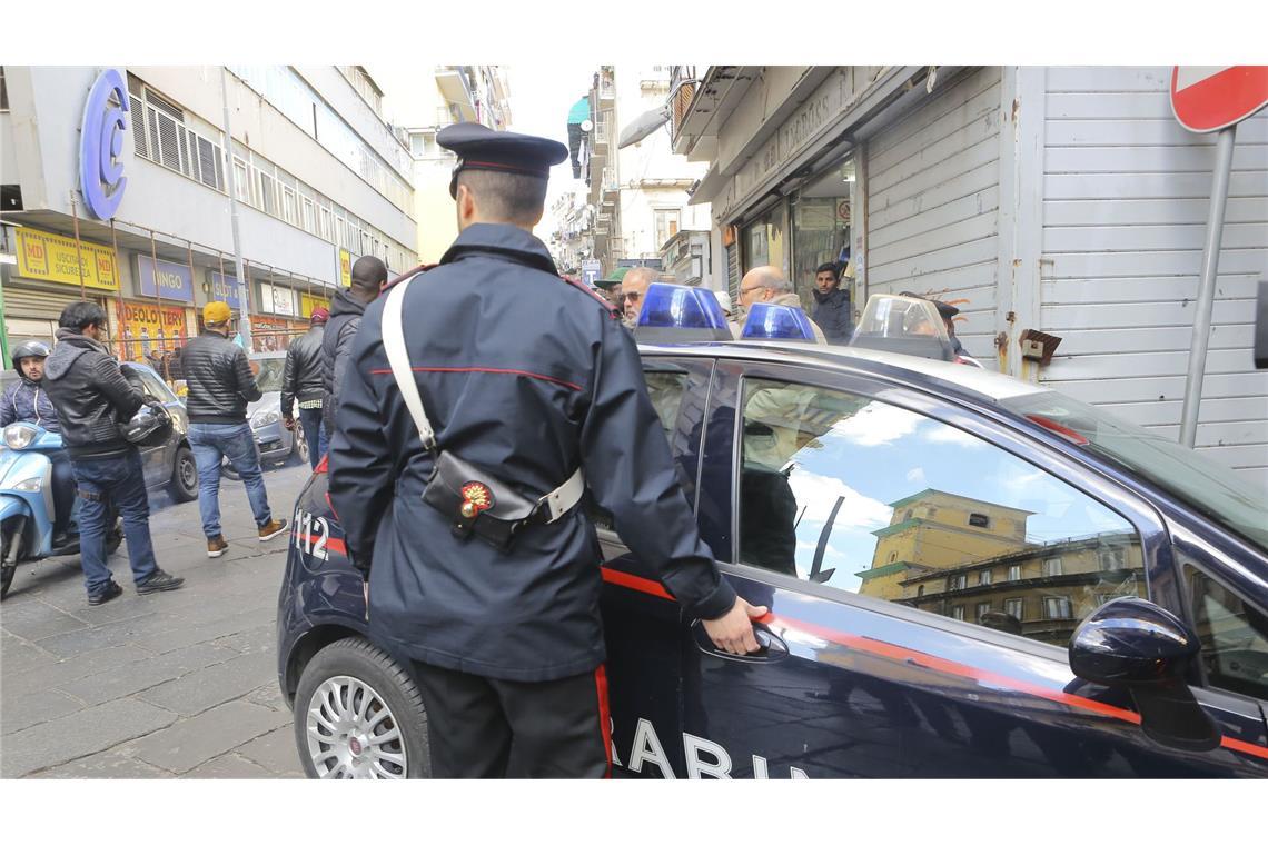 Im Fall einer in der Toskana getöteten Deutschen hat die italienische Polizei zwei Verdächtige festgenommen. (Symbolbild)