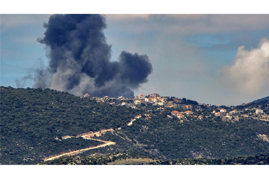 Hamas-Behörde: Mehr als 50.000 Gaza-Tote seit Kriegsbeginn Im Grenzgebiet zwischen Israel und dem Libanon kam es nach Monaten wieder zu Beschuss.