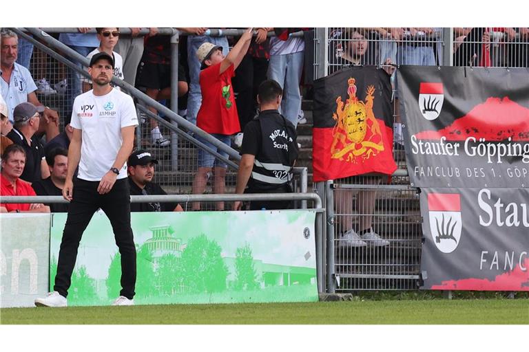 Im Hinspiel in Göppingen gab es für Trainer Marco Wildersinn und die Kickers ein heiß umkämpftes 0:0.