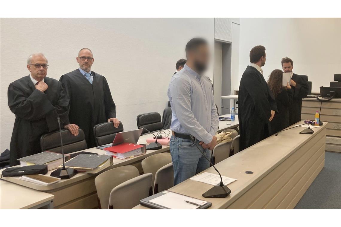 Lebenslange Haft für Mord an Doppelgängerin gefordert Im Ingolstädter Verfahren um den Mord an einer Doppelgängerin hat die Staatsanwaltschaft keine Zweifel, dass die Richtigen vor Gericht stehen.