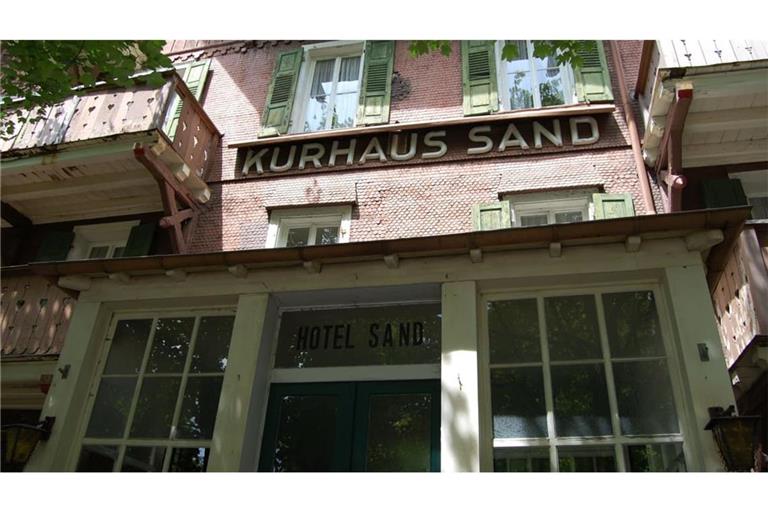 Im Kurhaus Sand bei Bühl ist einst aristokratische Kundschaft abgestiegen. Jetzt lässt sich erkunden, wie die bessere Gesellschaft nächtigte.