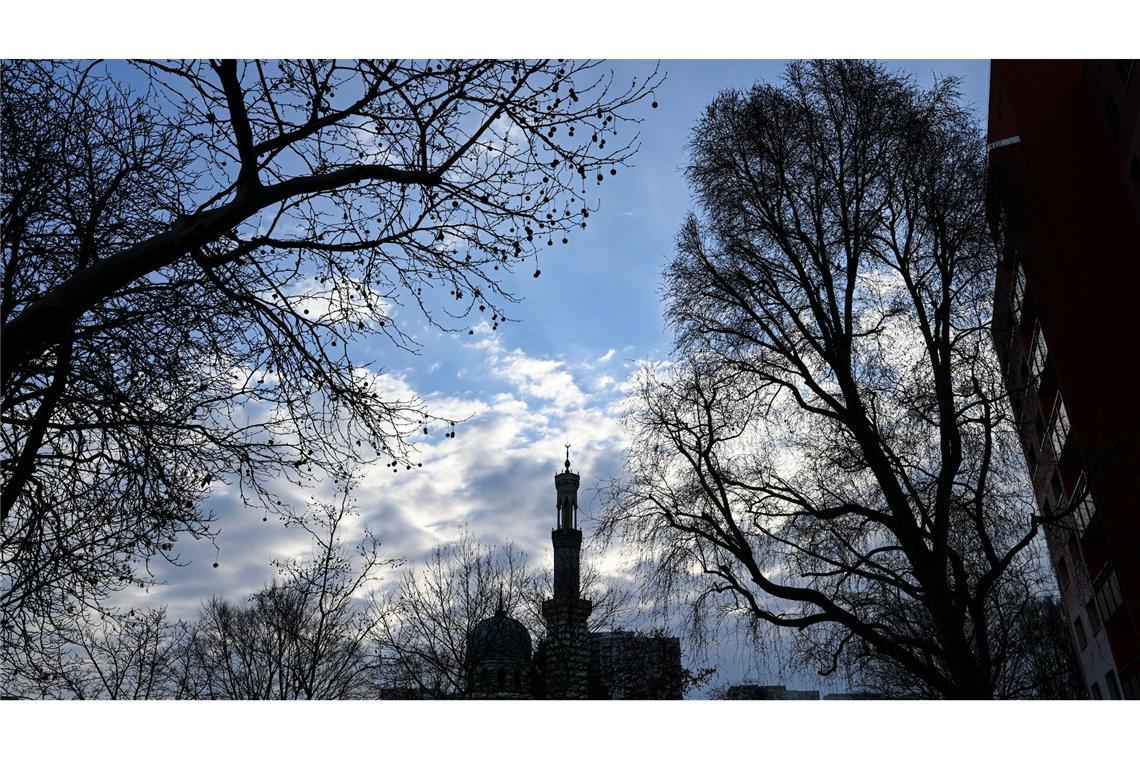 Gemischtes Wetter am Wochenende Im Norden sonnig, im Süden winterlich: Das Wetter am Wochenende wird gemischt.
