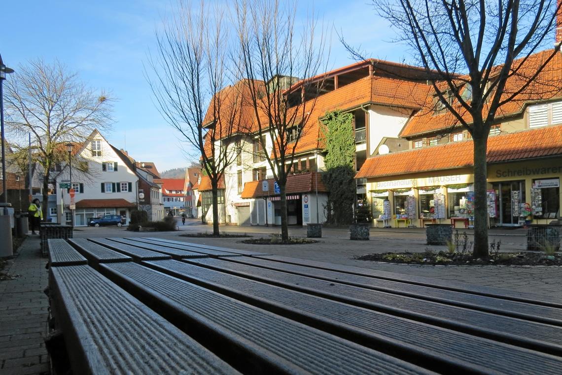 Stadtwerke organisieren das Parken neu Im Parkhaus Graben soll es ab Mitte des kommenden Jahres eine kameragestützte Überwachung geben, die Installation einer Anzeige über die freien Plätze sieht die Verwaltung aber erst nach der Sanierung des Gebäudes als sinnvoll an. Foto: C. Schick