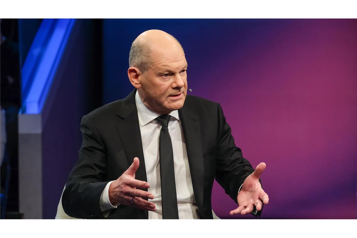 Scholz hält Koalition von Union und AfD für möglich Im Podcast „Alles gesagt?“ von „Zeit Online“ sagt Bundeskanzler Olaf Scholz, dass er eine Koalition von Union und AfD für möglich hält (Symbolbild).