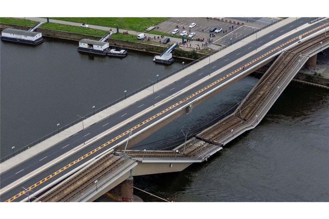 Neue Risse: Dresdner Carolabrücke akut einsturzgefährdet Im September 2024 stürzten Teile der Carolabrücke in Dresden ein. (Archivfoto)