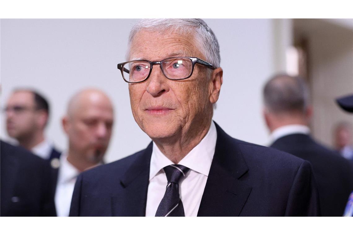 Im Skandal um den verstorbenen US-Sexualstraftäter Jeffrey Epstein hat sich nun auch Microsoft-Gründer Bill Gates Fragen von Abgeordneten stellen müssen.
