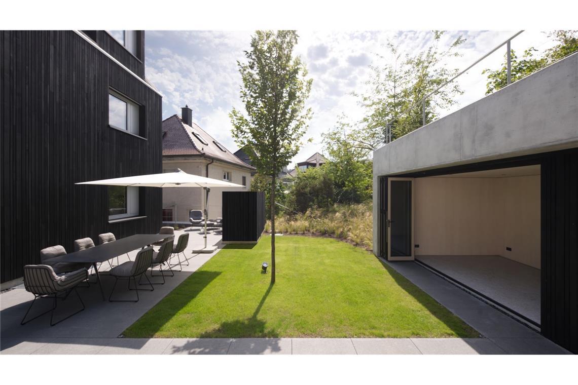 7 der besten Ideen für Wohnzimmer in Stuttgarter Architektenhäusern Im Sommer dürfte nur das Outdoor-Wohnzimmer noch beliebter sein.