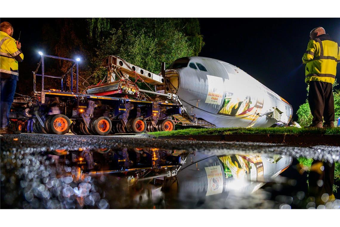 Bundeswehr-Airbus im Serengeti-Park angekommen Im Spätsommer 2026 soll aus dem Flugzeug ein Restaurant mit etwa 200 Sitzplätzen entstehen.