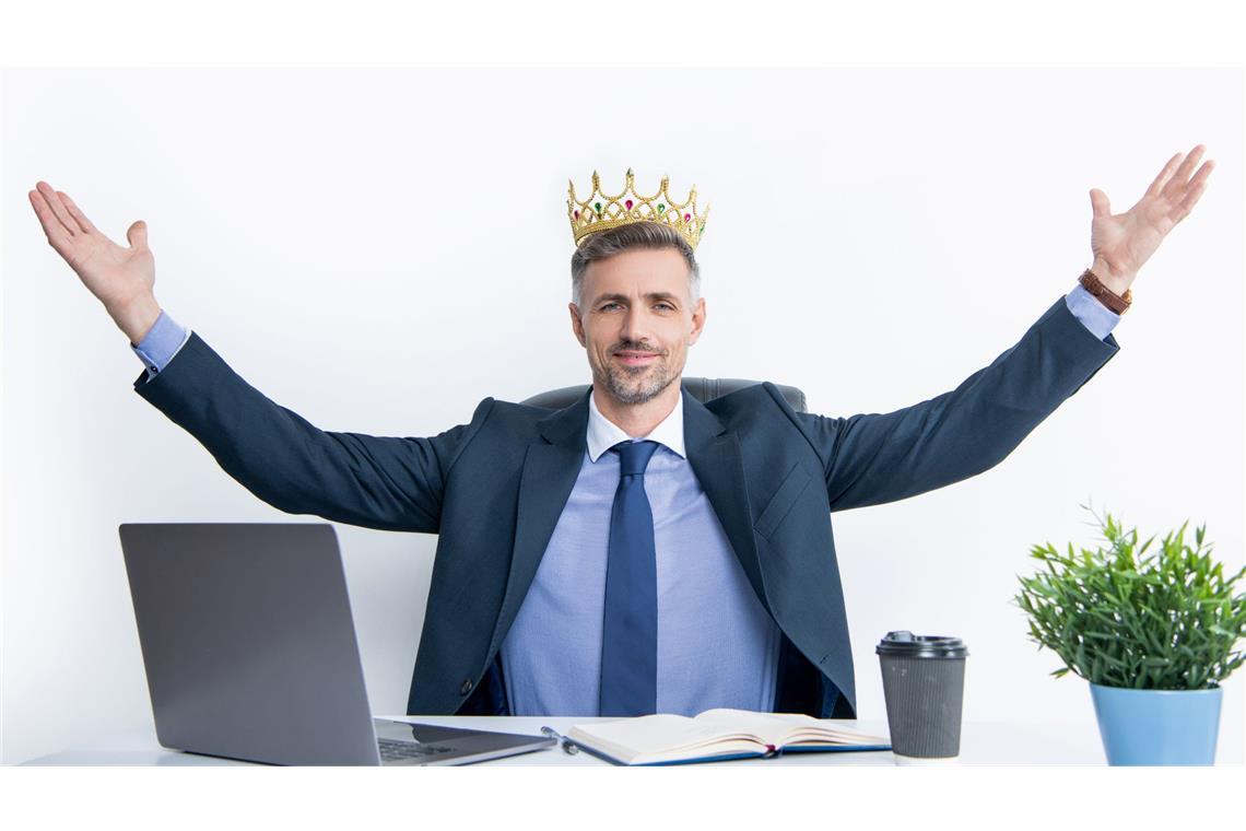 Warum sich inkompetente Menschen für besonders schlau halten I’m the King! Viele Menschen neigen zur Selbstüberschätzung. Die US-Psychologen David Dunning und Justin Kruger haben das genauer untersucht.