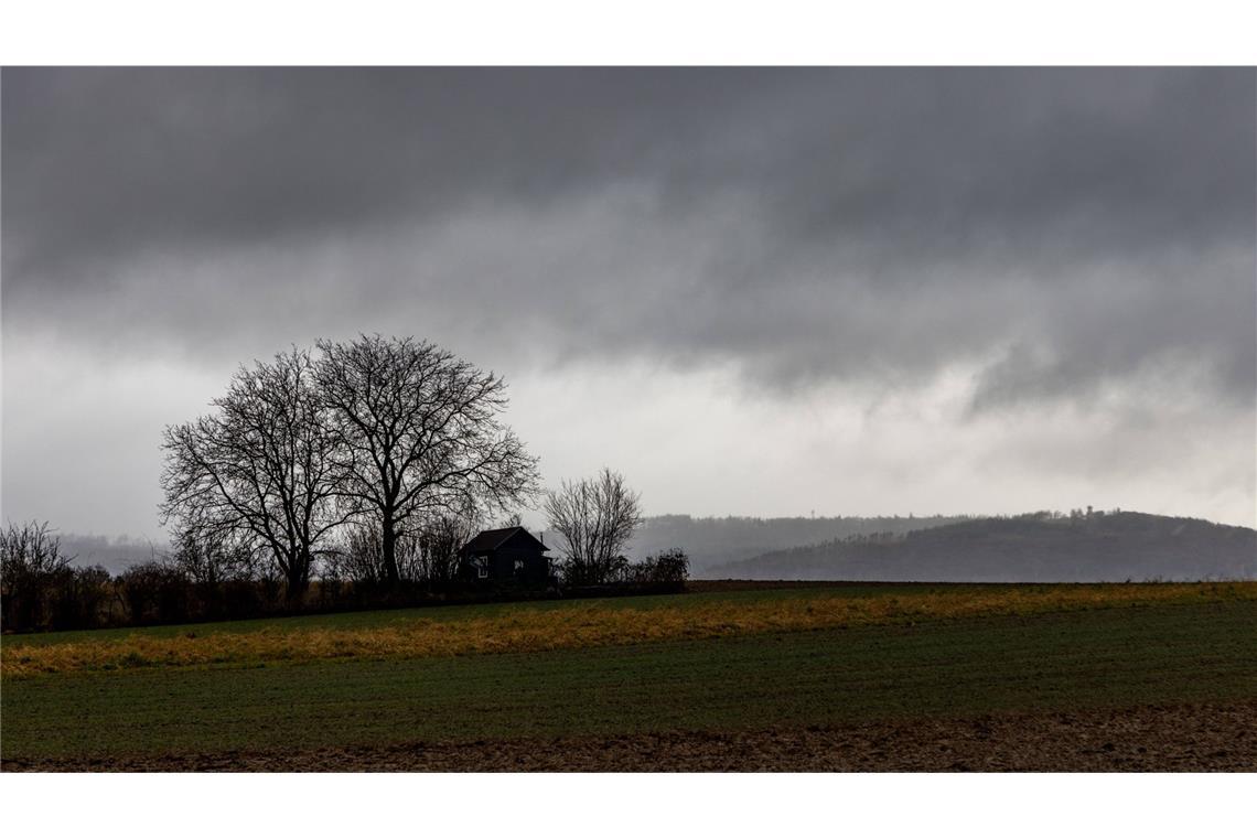 Im Verlauf des Donnerstags ziehen  dünne Wolkenfelder von Südwesten her auf (Symbolbild).