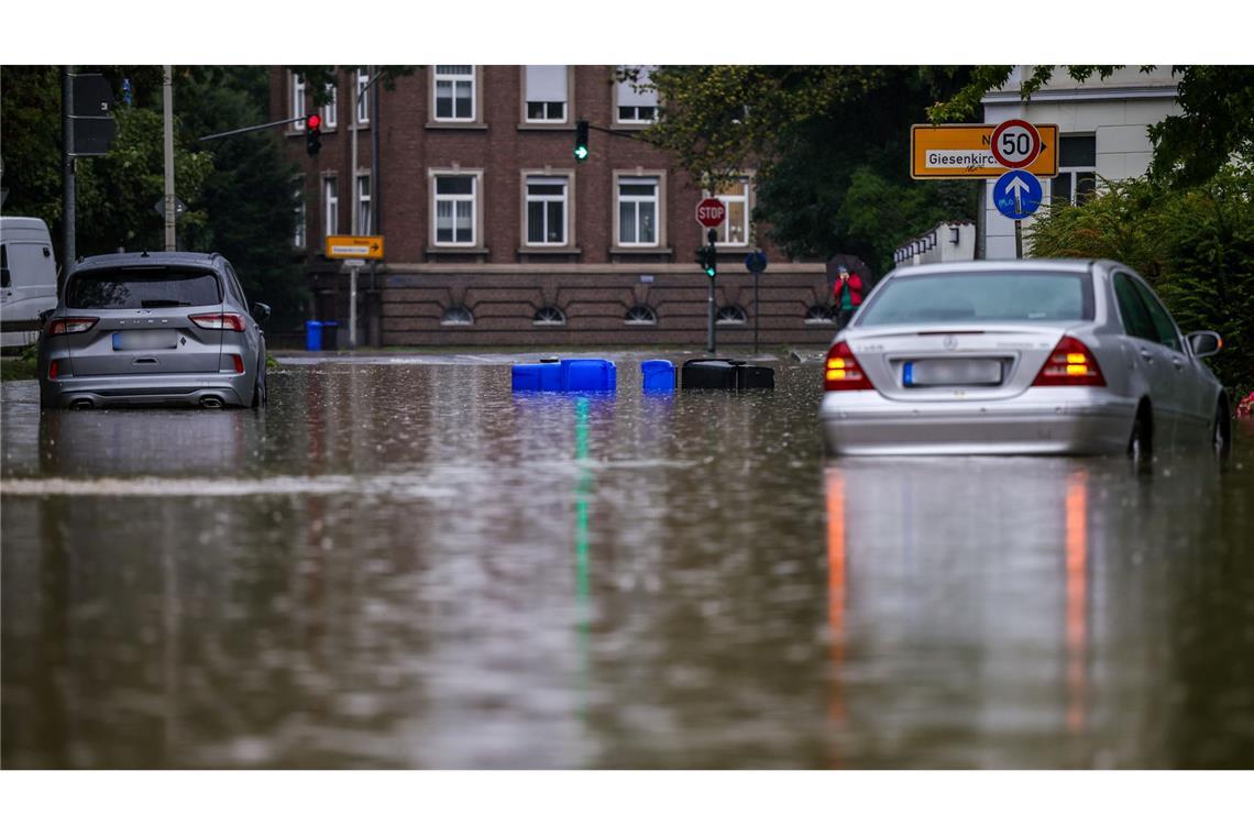 Im zu Ende gehenden Jahr gab es nach einer ersten Schätzung weniger Unwetterschäden in Deutschland. (Archivbild)