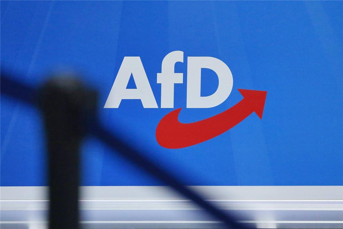 Scholz nennt Chialo "Hofnarr" - "nicht rassistisch" gemeint Im Zusammenhang mit einer AfD-Wahlkampfveranstaltung im nordbrandenburgischen Templin sind Menschen bedroht und verletzt worden.