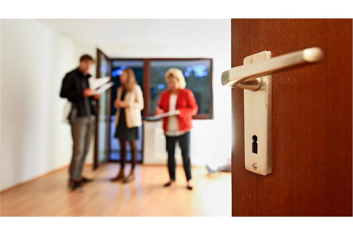 Suche Haus, das weniger Energie frisst Immer mehr Menschen fragen nach der Energieeffizienz, wenn sie sich wohnlich verändern wollen.